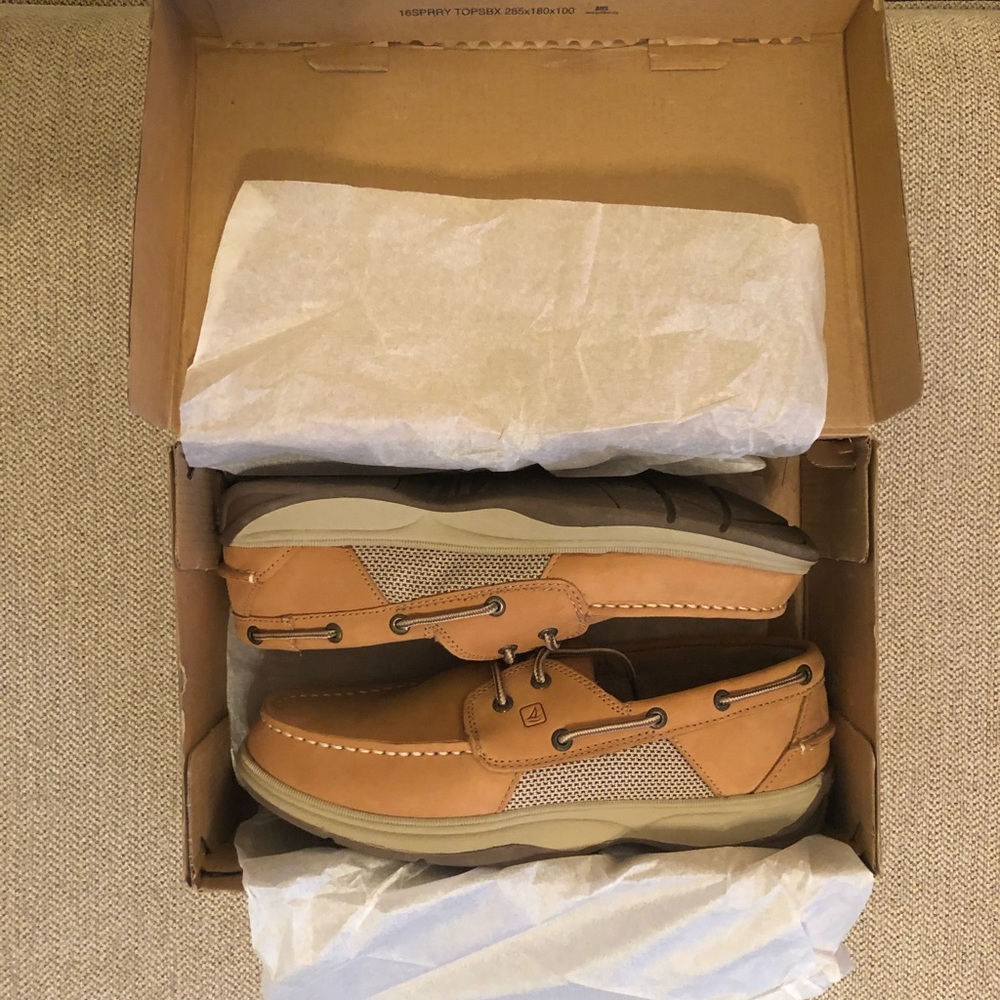 SOLD!! Sperry Boat Shoes, Size 7 Y SOLD!!